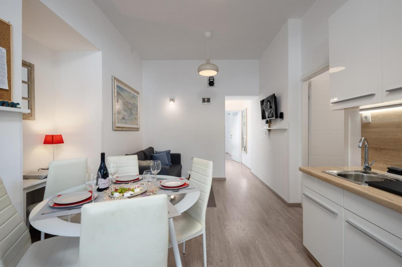 Naval Apartment Риека Экстерьер фото
